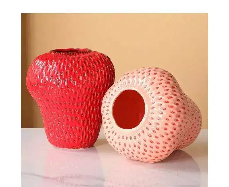Hand-Painted Ceramic Strawberry Vase, Modern Minimalist Glazed Ornament for Hydroponic